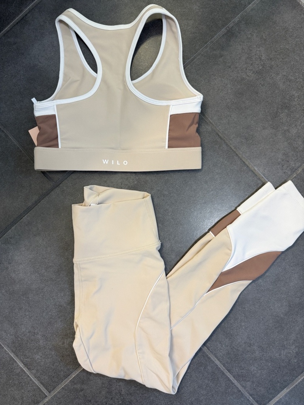 Wilo Rib Clay Racer Panel S Leggings and Sports Bra Set - Picture 3 of 12
